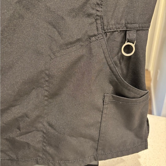 Cherokee Infinity Black Scrub Top - Picture 3 of 8